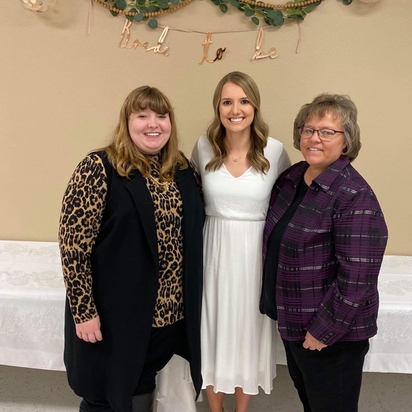 Meet your Posher, Abby - Picture 3 of 4